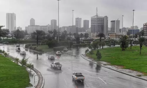 സൗദിയിലെ വിവിധയിടങ്ങളിൽ കനത്ത മഴക്ക് സാധ്യത; മുന്നറിയിപ്പുമായി കാലാവസ്ഥാ കേന്ദ്രം