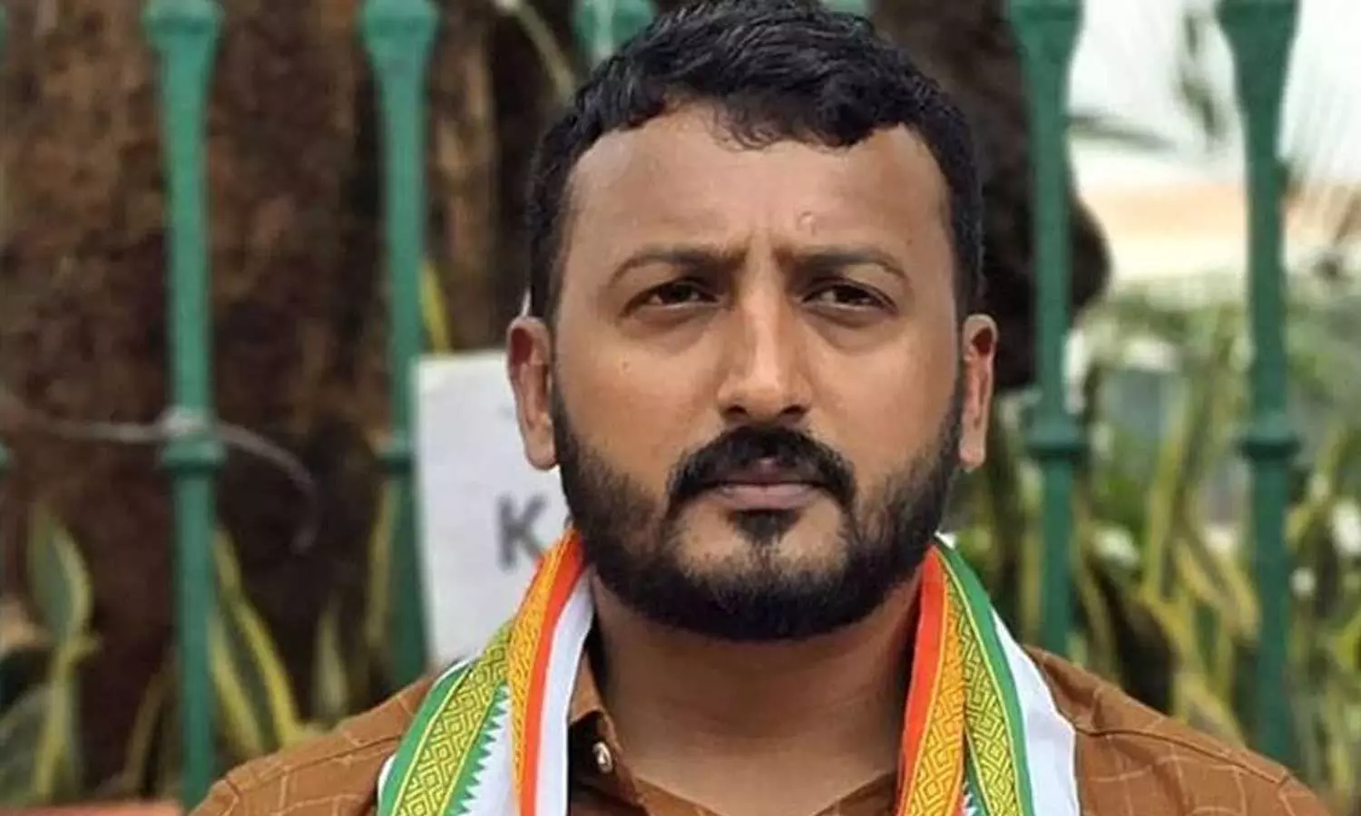 രാഹുലിനെതിരായ കടുത്ത നടപടിയെ പിന്തുണച്ചതിൽ എ ഗ്രൂപ്പിലെ മുതിർന്ന നേതാക്കളും;  നിലപാട് തള്ളി സതീശന്‍ വിഭാഗം