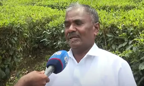 കോപ്പിയടി പിടിച്ചതിന് വ്യാജ ലൈംഗിക പീഡന പരാതി: തനിക്കെതിരെ പ്രവർത്തിച്ചത് സിപിഎമ്മും എസ്എഫ്ഐയുമെന്ന് പ്രൊഫസർ ആനന്ദ് വിശ്വനാഥൻ