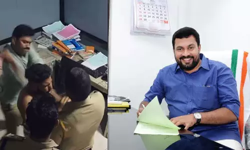സ്ഥാനമുണ്ടെങ്കിലേ സമരം ചെയ്യുള്ളു എന്ന നിലപാടിൽ നിന്നും യൂത്ത് കോൺഗ്രസ് നേതാക്കന്മാർ മാറി ചിന്തിക്കണം: അഡ്വ. ജെ.എസ് അഖിൽ സ്ഥാനമുണ്ടെങ്കിലേ സമരം ചെയ്യുള്ളു എന്ന നിലപാടിൽ നിന്നും യൂത്ത് കോൺഗ്രസ് നേതാക്കന്മാർ മാറി ചിന്തിക്കണം: അഡ്വ. ജെ.എസ് അഖിൽ