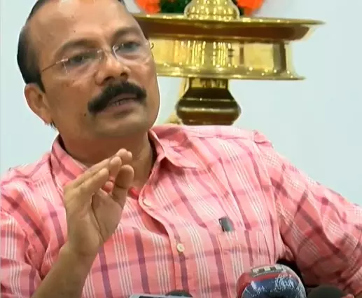 അയ്യപ്പ സംഗമവുമായി ദേവസ്വം ബോർഡ് മുന്നോട്ട്; മറ്റന്നാൾ എൻഎസ്എസ് ജനറൽ സെക്രട്ടറിയെ ക്ഷണിക്കും