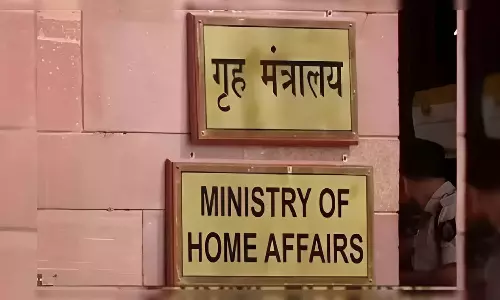 2025-ന് മുമ്പ് ഇന്ത്യയിലെത്തിയ മുസ്‌ലിംകൾ ഒഴികെയുള്ള വിദേശ ന്യൂനപക്ഷങ്ങൾക്ക് പാസ്‌പോർട്ടില്ലാതെ രാജ്യത്ത് താമസിക്കാം; വിവാദ ഉത്തരവുമായി ആഭ്യന്തര മന്ത്രാലയം