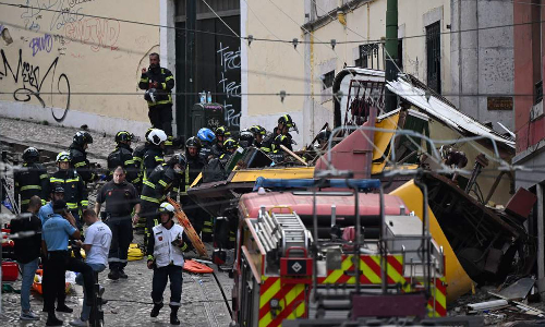 പോർച്ചുഗീസ് തലസ്ഥാനമായ ലിസ്ബണിൽ ട്രെയിൻ മറിഞ്ഞ് 15 മരണം