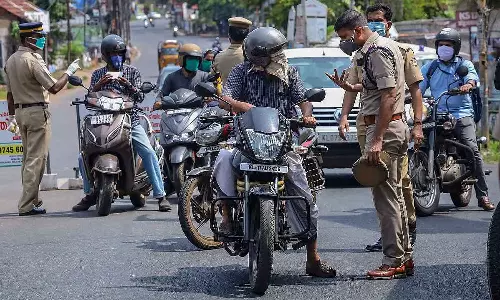 റോഡിൽ ജാ​ഗ്രത വേണം; മുന്നറിയിപ്പുമായി റോഡ് സുരക്ഷാ അതോറിറ്റി