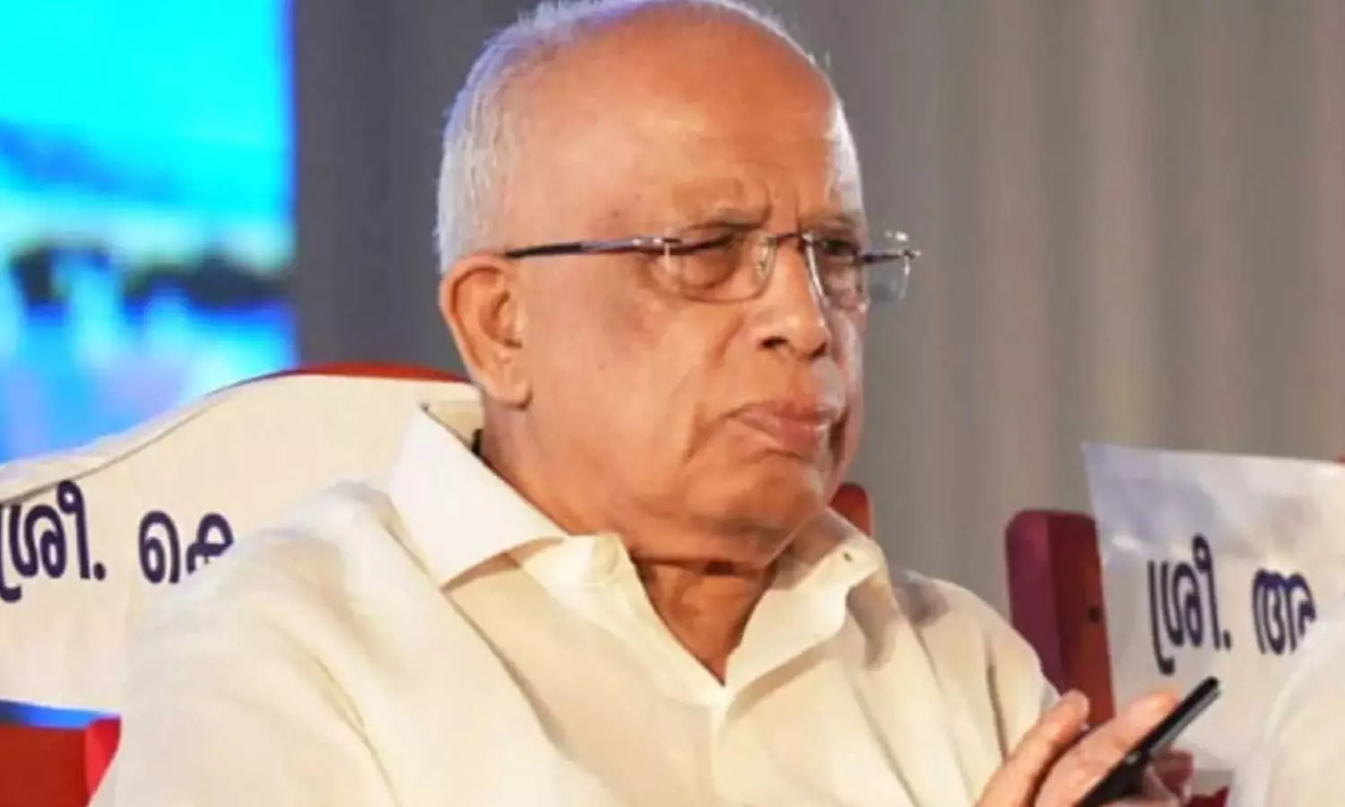 മുഖ്യമന്ത്രി പങ്കെടുക്കുന്ന യോഗത്തിൽ ക്ഷണമില്ല; അതൃപ്തിയുമായി മന്ത്രി കെ.കൃഷ്ണൻകുട്ടി മുഖ്യമന്ത്രി പങ്കെടുക്കുന്ന യോഗത്തിൽ ക്ഷണമില്ല; അതൃപ്തിയുമായി മന്ത്രി കെ.കൃഷ്ണൻകുട്ടി