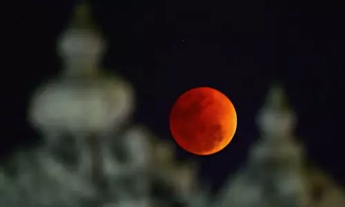 റാഗ്നറോക്ക്; വൈകിങ്സിനെ പേടിപ്പെടുത്തുന്ന രക്തചന്ദ്രൻ