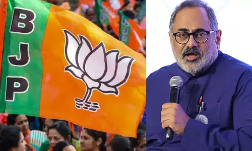 ബിജെപിയില് ധൂര്ത്തെന്ന് പരാതി; രാജീവ് ചന്ദ്രശേഖര് അധ്യക്ഷനായ ശേഷം പ്രതിമാസ ചെലവ് രണ്ടേകാല് കോടിയായി ബിജെപിയില് ധൂര്ത്തെന്ന് പരാതി; രാജീവ് ചന്ദ്രശേഖര് അധ്യക്ഷനായ ശേഷം പ്രതിമാസ ചെലവ് രണ്ടേകാല് കോടിയായി