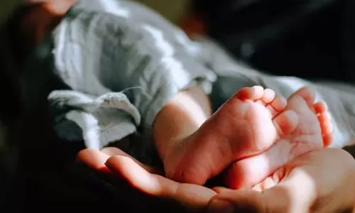 15 ദിവസം പ്രായമുള്ള കുഞ്ഞിനെ ഫ്രിഡ്ജിലടച്ച് കിടന്നുറങ്ങി യുവതി, ദുഷ്ടശക്തികളുടെ പണിയാണെന്ന് കുടുംബം; അറിഞ്ഞിരിക്കണം പോസ്റ്റ്പാര്‍ട്ടം ഡിപ്രഷനെക്കുറിച്ച്