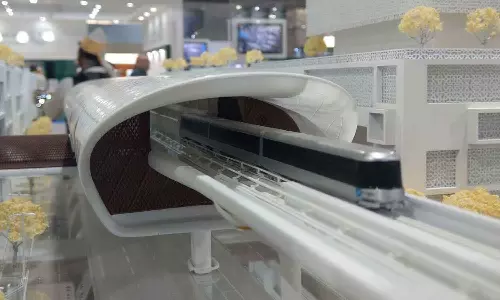 മക്കയിൽ പുതിയ മെട്രോ പദ്ധതിക്ക് കളമൊരുങ്ങുന്നു; തീർഥാടകർക്ക് യാത്ര എളുപ്പമാകും മക്കയിൽ പുതിയ മെട്രോ പദ്ധതിക്ക് കളമൊരുങ്ങുന്നു; തീർഥാടകർക്ക് യാത്ര എളുപ്പമാകും