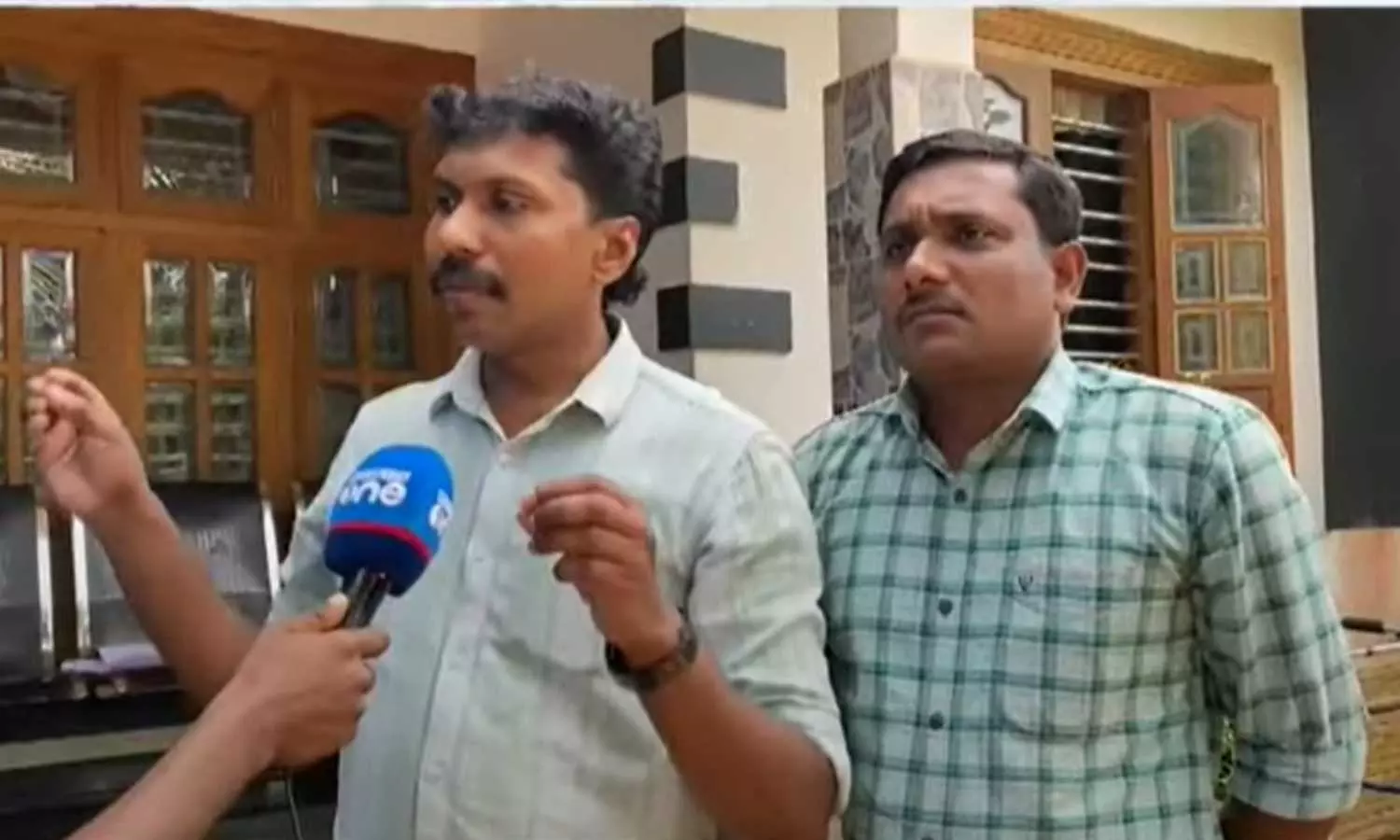 മാസ്ക് ധരിച്ചില്ലെന്നാരോപിച്ച് സ്റ്റേഷനില്‍ കൊണ്ടുപോയി യുവാക്കളെ ക്രൂരമായി മര്‍ദിച്ചു; തലപ്പുഴ പൊലീസിനെതിരെ അഞ്ചുവര്‍ഷം കഴിഞ്ഞിട്ടും നടപടിയില്ലെന്ന് ആരോപണം