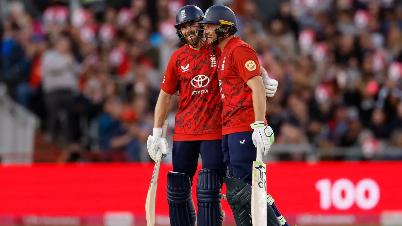 ഇംഗ്ലീഷ് കൊടുങ്കാറ്റിൽ ദക്ഷിണാഫ്രിക തകർന്നു; ഫിൽ സാൾട്ടിന് അതിവേഗ സെഞ്ച്വറി