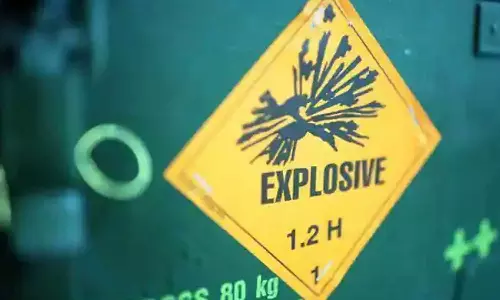 പാലക്കാട് വന്‍ സ്‌ഫോടക ശേഖരം പിടികൂടി