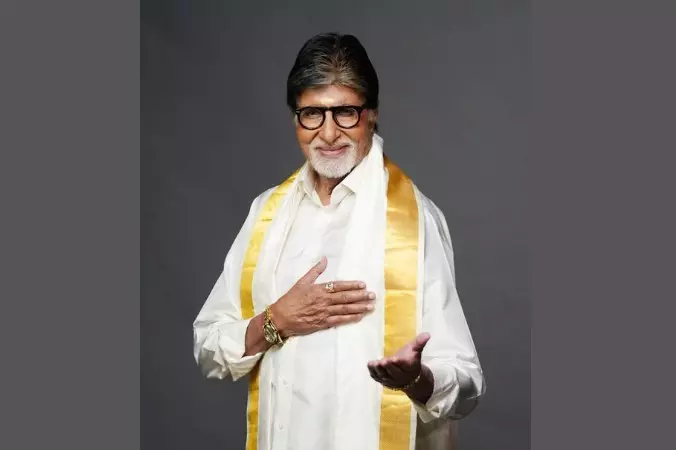 ഓണം കഴിഞ്ഞ് ഒരാഴ്ച കഴിഞ്ഞപ്പോൾ ആശംസയുമായി അമിതാഭ് ബച്ചൻ; പോയിട്ട് അടുത്ത വര്‍ഷം വാ എന്ന് മലയാളികൾ