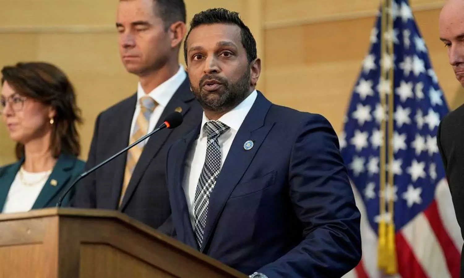 ചാർളി കിർക്കിന്റെ കൊലപാതകം: എഫ്ബിഐ ഡയരക്ടർ സ്ഥാനത്ത് നിന്നും കാശ്പട്ടേലിനെ പുറത്താക്കിയേക്കും ചാർളി കിർക്കിന്റെ കൊലപാതകം: എഫ്ബിഐ ഡയരക്ടർ സ്ഥാനത്ത് നിന്നും കാശ്പട്ടേലിനെ പുറത്താക്കിയേക്കും