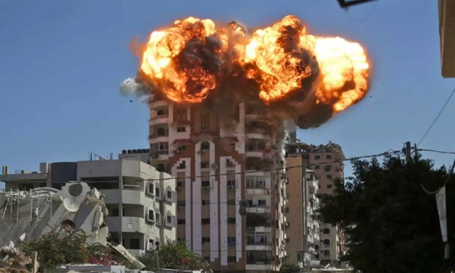 ഫലസ്തീനികളെ പുറന്തള്ളാൻ ഗസ്സ സിറ്റിയിൽ  വ്യാപക ആക്രമണവുമായി ഇസ്രായേൽ; തുടക്കം മാത്രമെന്ന്  സൈന്യം