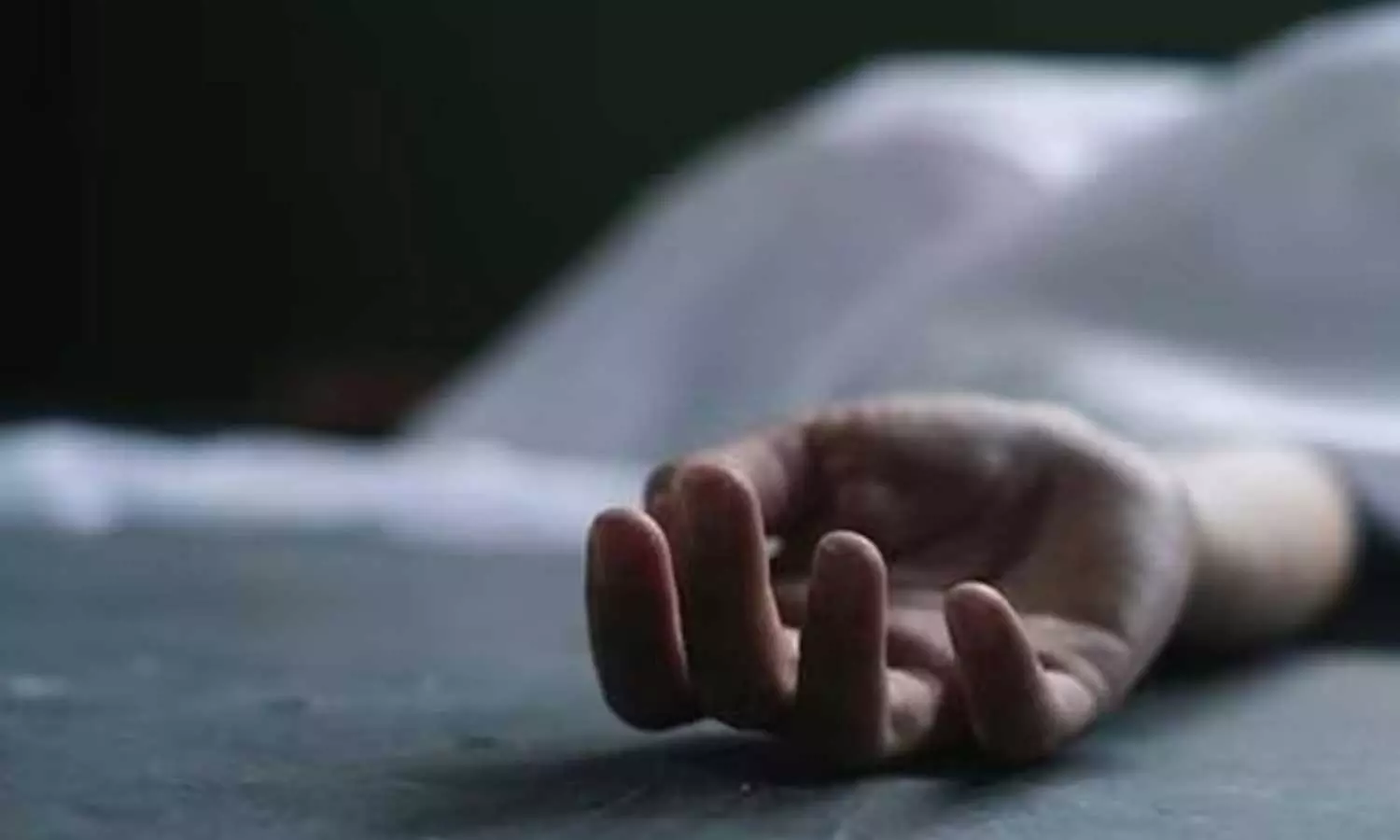 വയനാട്ടിൽ കോളജ് വിദ്യാർഥിനി കുഴഞ്ഞുവീണ് മരിച്ചു വയനാട്ടിൽ കോളജ് വിദ്യാർഥിനി കുഴഞ്ഞുവീണ് മരിച്ചു