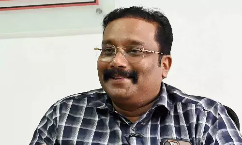 സർക്കാറിന് വീണ്ടും തിരിച്ചടി; ബി.അശോകിന്‍റെ സ്ഥലംമാറ്റം കേന്ദ്ര അഡ്മിനിസ്ട്രേറ്റീവ് ട്രൈബ്യൂണൽ സ്റ്റേ ചെയ്തു