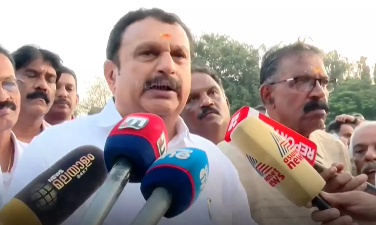 വോട്ടുചോരി ആദ്യം പരീക്ഷിച്ചത് കേരളത്തിൽ, പിണറായി  ബിജെപിയുടെ അടിമ; കെ.മുരളീധരൻ