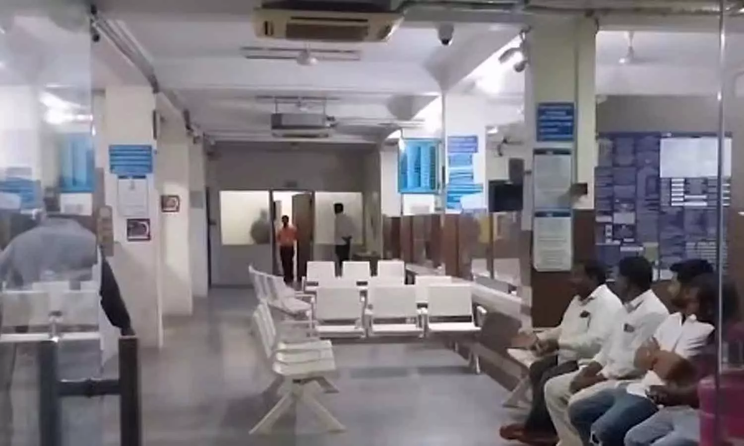 കർണാടകയിൽ വൻ ബാങ്ക് കവർച്ച; കൊള്ളയടിച്ചത് സ്വർണവും പണവുമുൾപ്പെടെ 20കോടി