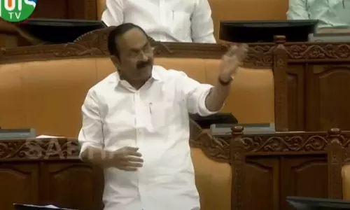 അമീബിക് മസ്തിഷ്ക ജ്വരം അടിയന്തര പ്രമേയം: ആരോഗ്യവകുപ്പ് ഇരുട്ടില്‍ തപ്പുന്നു, മരണക്കണക്ക് പൂഴ്ത്തിവെക്കുന്നെന്ന് പ്രതിപക്ഷം