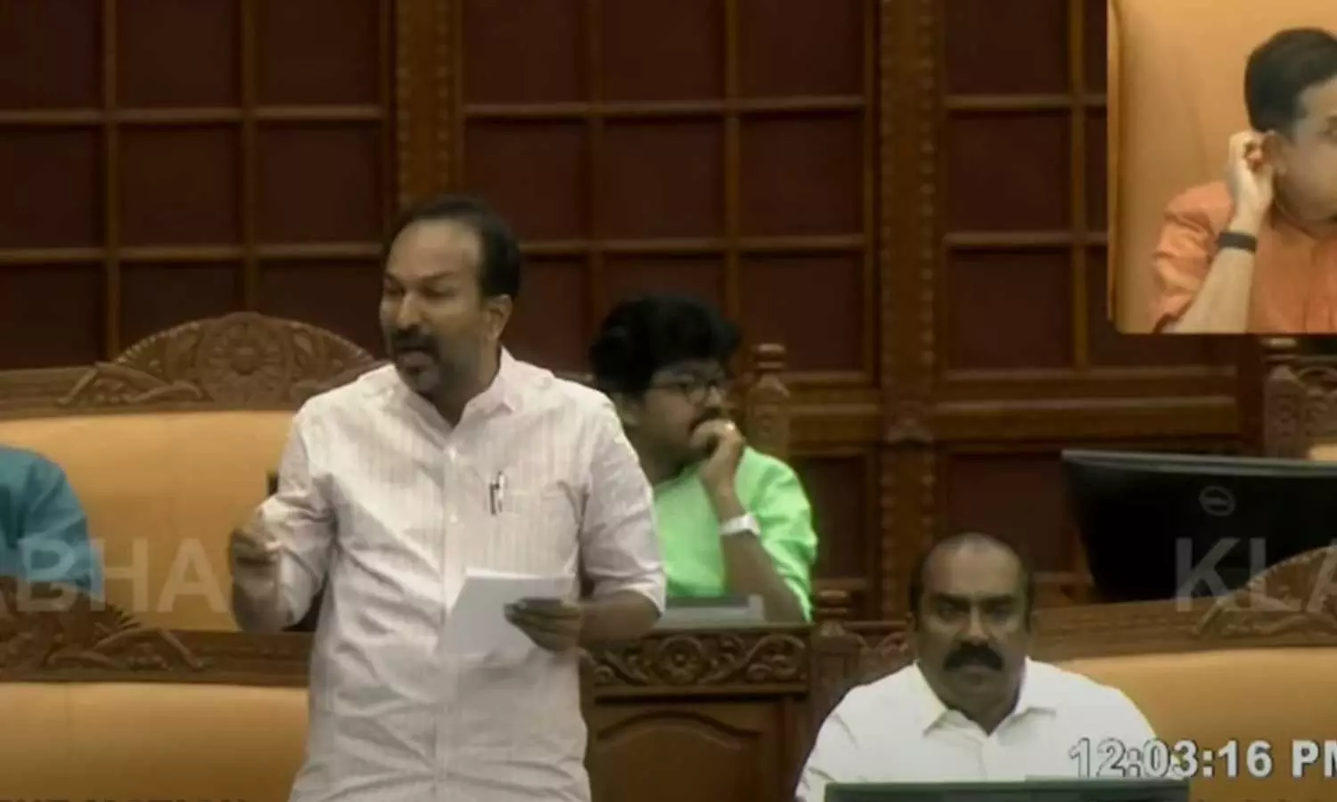 പപ്പടത്തിന് വെളിച്ചെണ്ണയിലേക്ക് എത്താൻ ഒരുപാട് കാത്തിരിക്കേണ്ടിവരും, വിലക്കയറ്റത്തോതിൽ കേരളം നമ്പർ വൺ;  പി.സി വിഷ്ണുനാഥ്