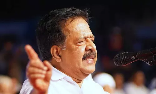 ആന്റണിയെ അവഹേളിക്കുമ്പോൾ പ്രതിപക്ഷം പ്രതിരോധിക്കണമായിരുന്നു; രമേശ് ചെന്നിത്തല