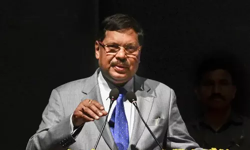 എല്ലാ മതങ്ങളെയും ഞാൻ ബഹുമാനിക്കുന്നു;   വിവാദ പരാമർശത്തിൽ പ്രതികരിച്ച് ചീഫ് ജസ്റ്റിസ് ബി.ആർ ഗവായി