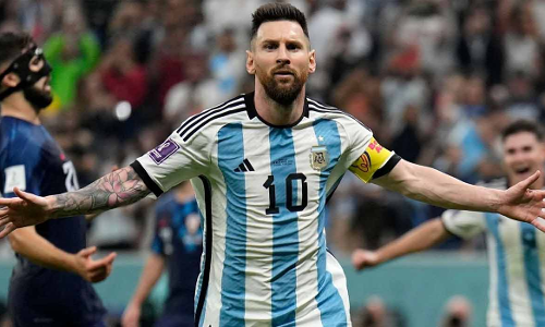 Messi and his team will play in Kochi; Government orders to prepare Kaloor Stadium Messi and his team will play in Kochi; Government orders to prepare Kaloor Stadium