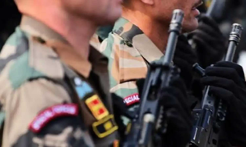 മണിപ്പൂരിൽ അസം റൈഫിൾസ് ട്രക്കിന് നേരെ ആക്രമണം; രണ്ട് സൈനികർക്ക് വീരമൃത്യു