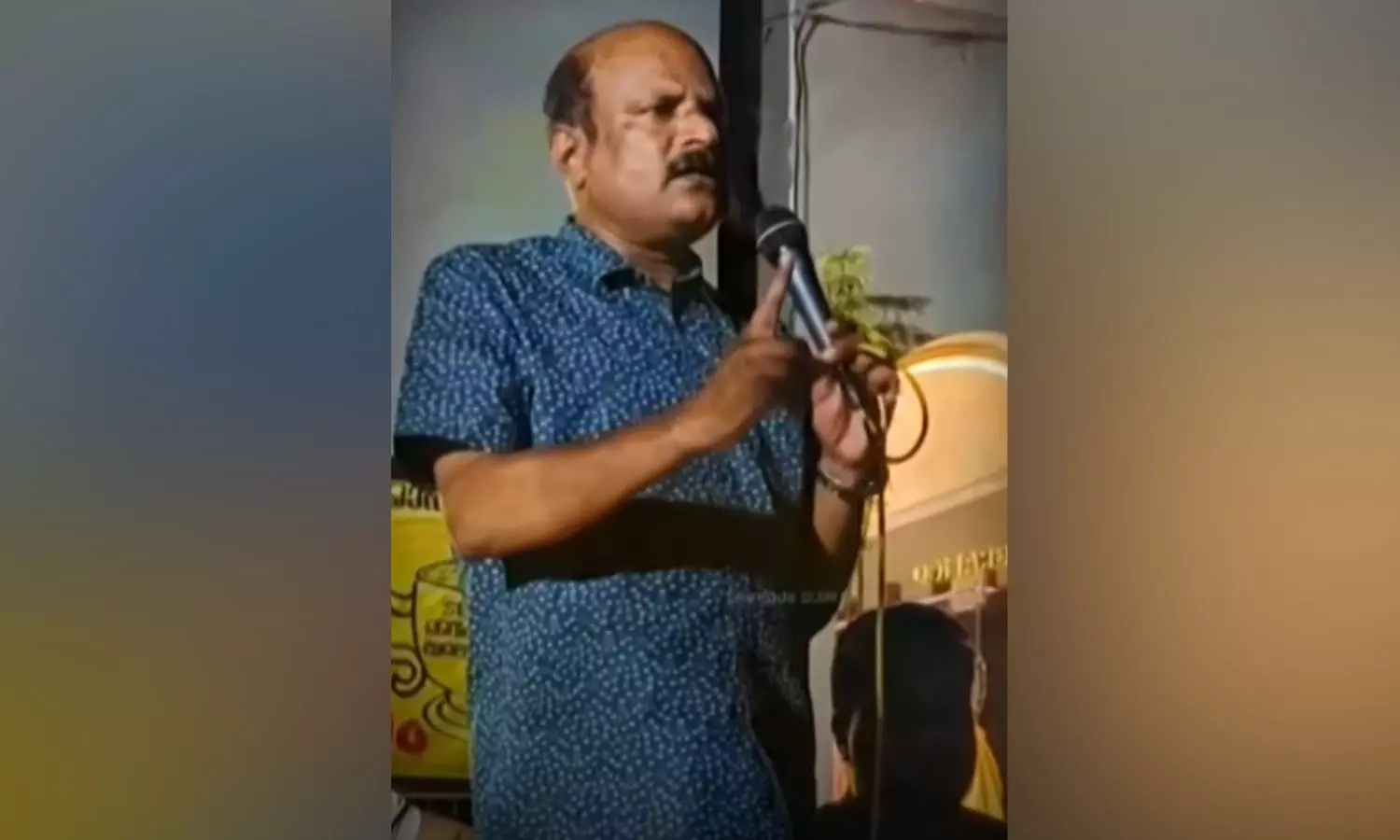 റോഡ് നിർമാണം തടയാൻ വരുന്നവരുടെ ദേഹത്ത് ഇറച്ചിയുടെ തൂക്കം കുറയും; പാലക്കാട് യുഡിഎഫിനെതിരെ സിപിഎം ഏരിയ സെക്രട്ടറിയുടെ ഭീഷണി പ്രസംഗം