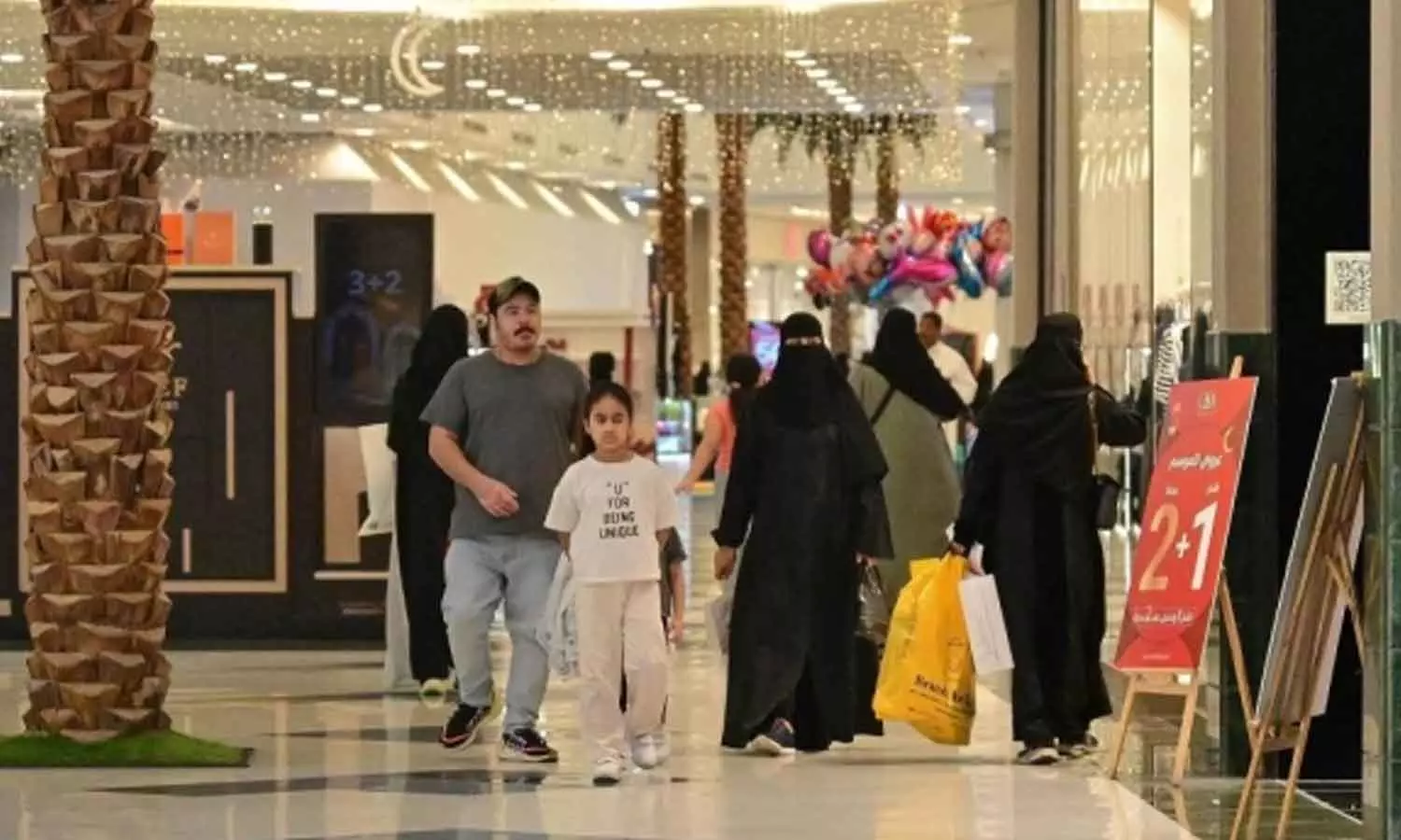 സൗദിയിൽ ദേശീയ ദിന ഓഫറുകൾ തുടരുന്നു; പരിശോധന കർശനമാക്കി വാണിജ്യ മന്ത്രാലയം