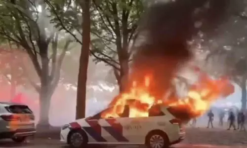 നെതർലാൻഡ്സിൽ കുടിയേറ്റവിരുദ്ധ പ്രക്ഷോഭവുമായി വലതുപക്ഷ സംഘടന നെതർലാൻഡ്സിൽ കുടിയേറ്റവിരുദ്ധ പ്രക്ഷോഭവുമായി വലതുപക്ഷ സംഘടന