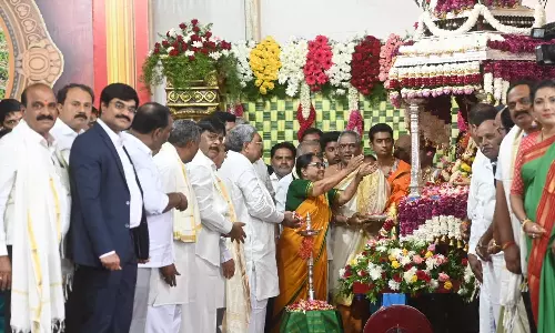 മൈസൂരു ദസറ ആഘോഷങ്ങള്‍ക്ക് തുടക്കം; ബുക്കർ പ്രൈസ് ജേതാവ് ബാനു മുഷ്താഖ് ഉദ്ഘാടനം ചെയ്തു