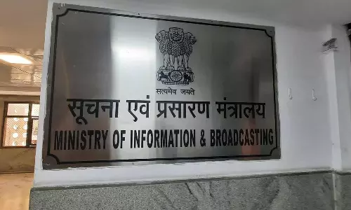 ഹിന്ദി വാർത്താ ചാനലുകളിൽ ഉർദു പദങ്ങൾ അമിതമായി ഉപയോഗിക്കുന്നു: കേന്ദ്ര വാർത്താ വിതരണ മന്ത്രാലയത്തിന് പരാതി