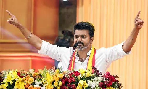 വിജയ്‌നെക്കുറിച്ചോ ടിവികെയെക്കുറിച്ചോ മിണ്ടരുത്; നേതാക്കള്‍ക്ക് വിലക്കുമായി ഡിഎംകെ