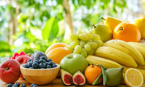 രാവിലെ വെറുംവയറ്റിൽ പഴങ്ങൾ കഴിക്കാമോ?