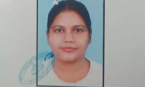 വീട്ടില്‍ ഭക്ഷണം കഴിക്കുന്നതിനിടെ നഴ്സിങ് വിദ്യാര്‍ഥി കുഴഞ്ഞുവീണ് മരിച്ചു; അസ്വാഭാവിക മരണത്തിന് കേസ്