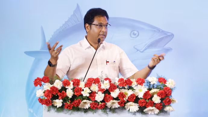 ഉത്തരേന്ത്യൻ സ്ത്രീയോട് ഭര്ത്താവ് എവിടെ ജോലി ചെയ്യുന്നുവെന്ന് ചോദിക്കും, തമിഴ്നാട്ടിലെ സ്ത്രീകളോട് നിങ്ങൾ എവിടെയാണ് ജോലി ചെയ്യുന്നതെന്നും; തമിഴ്നാട് മന്ത്രി, വിവാദം ഉത്തരേന്ത്യൻ സ്ത്രീയോട് ഭര്ത്താവ് എവിടെ ജോലി ചെയ്യുന്നുവെന്ന് ചോദിക്കും, തമിഴ്നാട്ടിലെ സ്ത്രീകളോട് നിങ്ങൾ എവിടെയാണ് ജോലി ചെയ്യുന്നതെന്നും; തമിഴ്നാട് മന്ത്രി, വിവാദം