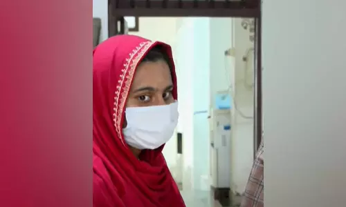 തിരുവനന്തപുരം ജനറൽ ആശുപത്രിയിലെ ശസ്ത്രക്രിയ പിഴവ്; യുവതിയുടെ നെഞ്ചിൽ കുടുങ്ങിയ ഗൈഡ് വെയർ പുറത്തെടുക്കില്ല