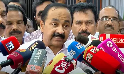 എൻഎസ്എസ് അടക്കമുള്ള സാമുദായിക സംഘടനകൾക്ക് എന്ത് നിലപാട് വേണമെങ്കിലും സ്വീകരിക്കാം, യുഡിഎഫിന് പരിഭവമില്ല: വി.ഡി സതീശൻ എൻഎസ്എസ് അടക്കമുള്ള സാമുദായിക സംഘടനകൾക്ക് എന്ത് നിലപാട് വേണമെങ്കിലും സ്വീകരിക്കാം, യുഡിഎഫിന് പരിഭവമില്ല: വി.ഡി സതീശൻ