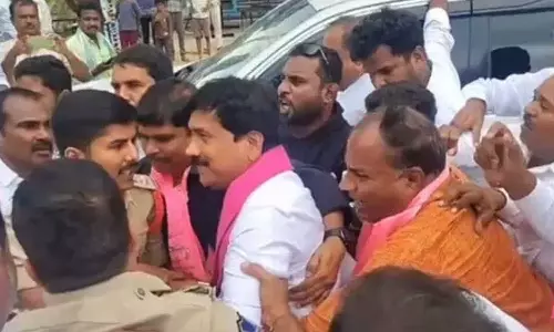 തെലങ്കാനയില്‍ ദര്‍ഗ പൊളിച്ചുമാറ്റുന്നതിനെതിരെ പ്രതിഷേധം; ബിആർഎസ് മുൻ എംഎൽഎ അറസ്റ്റിൽ