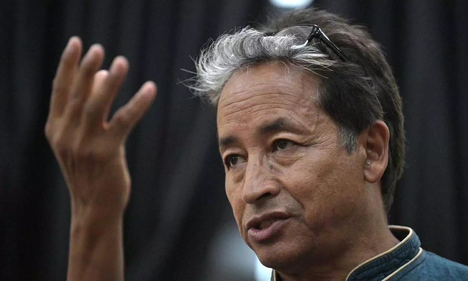 ലഡാക്ക് പ്രക്ഷോഭം; സോനം വാങ്ചുക്കിനെ രാജസ്ഥാനിലെ ജോധ്പൂർ ജയിലിലേക്ക് മാറ്റി ലഡാക്ക് പ്രക്ഷോഭം; സോനം വാങ്ചുക്കിനെ രാജസ്ഥാനിലെ ജോധ്പൂർ ജയിലിലേക്ക് മാറ്റി