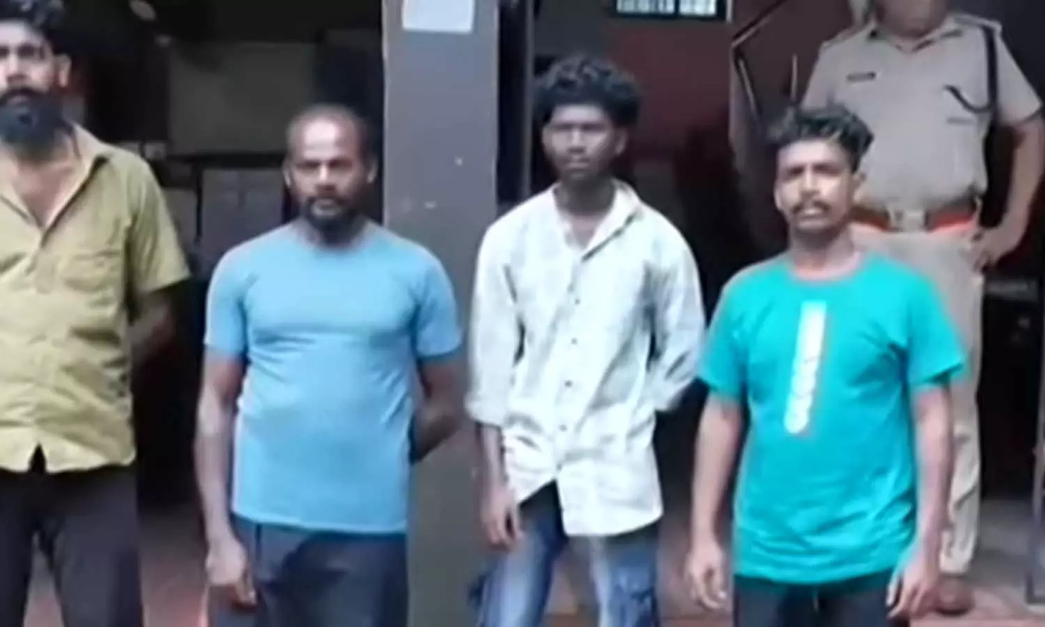 Four arrested for Robbing money from Gold Merchant by throwing chili powder in Thiruvananthapuram