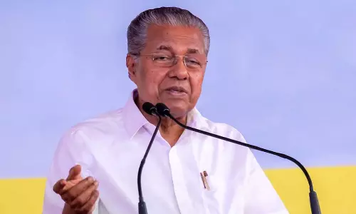 പരീക്ഷാ മാസങ്ങളിൽ ബാങ്കുകൾ ജപ്തി നടപടികൾ ഒഴിവാക്കണം: മുഖ്യമന്ത്രി പിണറായി വിജയൻ