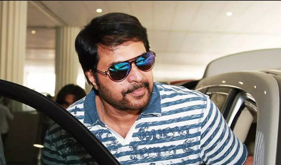 ഏഴ് മാസത്തെ ഇടവേളക്ക് ശേഷം മമ്മൂട്ടി വീണ്ടും കാമറക്ക് മുന്നിലേക്ക് ഏഴ് മാസത്തെ ഇടവേളക്ക് ശേഷം മമ്മൂട്ടി വീണ്ടും കാമറക്ക് മുന്നിലേക്ക്