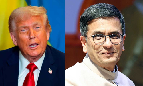 ഒരു മണിക്കൂറിൽ എത്ര നുണ? ട്രംപ് കാണിച്ചുതരുന്നു, മുൻ ചീഫ് ജസ്റ്റിസ് ചോദ്യക്കൂട്ടിൽ ഒരു മണിക്കൂറിൽ എത്ര നുണ? ട്രംപ് കാണിച്ചുതരുന്നു, മുൻ ചീഫ് ജസ്റ്റിസ് ചോദ്യക്കൂട്ടിൽ