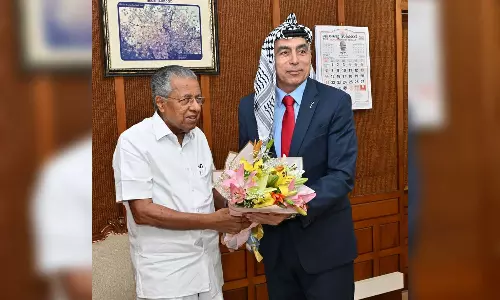 കേരളം ഫലസ്തീൻ ജനതയ്‌ക്കൊപ്പം; ഇന്ത്യയിലെ ഫലസ്തീൻ അംബാസഡറെ കണ്ട് മുഖ്യമന്ത്രി
