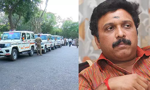 മോട്ടോർ വാഹനവകുപ്പിലെ ഉദ്യോഗസ്ഥർ എത്തിയില്ല; ഉദ്ഘാടനം ഉപേക്ഷിച്ച് ഗണേഷ് കുമാർ