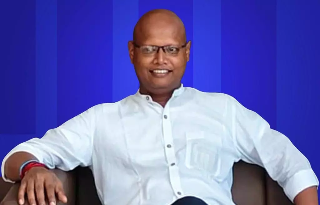 കെപിസിസി ഡിജിറ്റൽ മീഡിയ സെൽ എറണാകുളം ജില്ലാ കോഡിനേറ്റർ ഓഫീസിൽ മരിച്ച നിലയിൽ