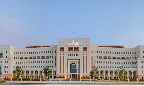 തൊഴിലാളികളെ ബുദ്ധിമുട്ടിക്കരുത്; ശമ്പളം കൃത്യസമയത്ത് കൈമാറണമെന്ന് ഒമാൻ മന്ത്രാലയം തൊഴിലാളികളെ ബുദ്ധിമുട്ടിക്കരുത്; ശമ്പളം കൃത്യസമയത്ത് കൈമാറണമെന്ന് ഒമാൻ മന്ത്രാലയം